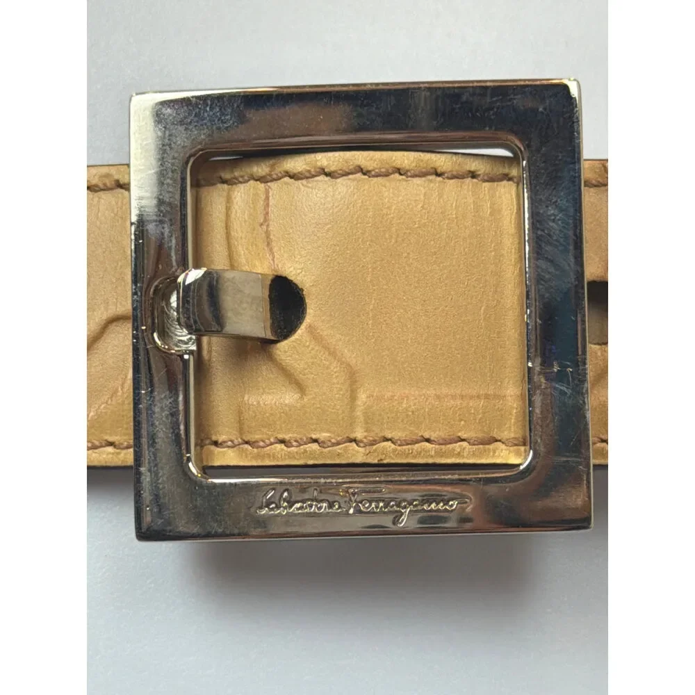 Salvatore Ferragamo Gancini Embossed Leather Belt Tan Size Medium Excellent